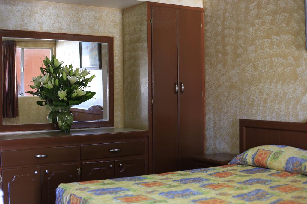 Hacienda Del Indio Hotell Mexicali Eksteriør bilde